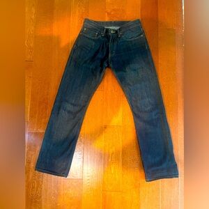 Dark Levi’s slim straight 514s, 31x32